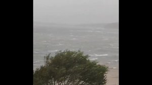 Тайфун МАЙСАК бушует во Владивостоке.