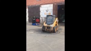 Продается мини-погрузчик Mustang 2054 б/у