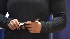 До хруста костей