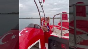 Волочкова танцует на отдыхе