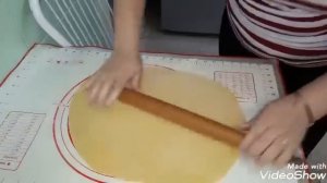 Zeama moldoveneasca cu taitei de casa