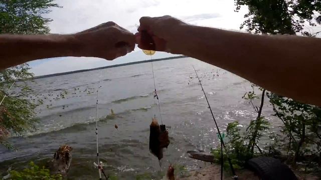 Осенняя рыбалка на реке Днепр. Ловля карася.