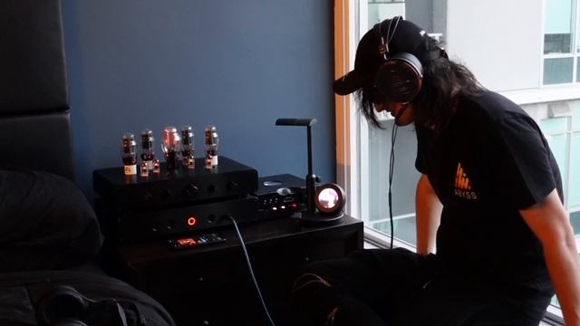 MOST EXPENSIVE Headphone Unboxing on Youtube! ABYSS BONANZA! DOUBLE Abyss AB-1266 Phi TC Unboxing!! смотреть онлайн