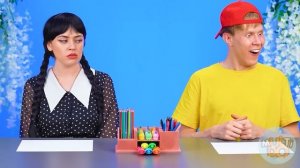 Кто лучше нарисует предмет, получит его Челлендж с Уэнсдей Аддамс Multi DO Challenge