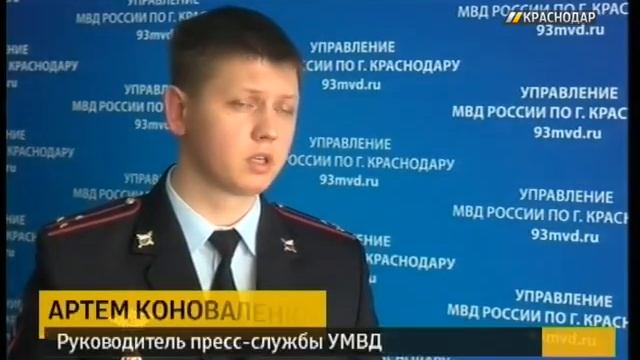 В Молодежном мкр-не Краснодара неизвестные разбивают припаркованные машины смотреть онлайн