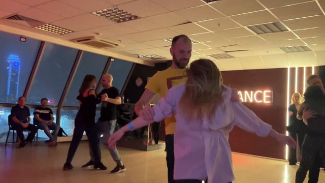 Анатолий Байков и Светлана Глухарева. Бразильский зук / party 14.01.2023 смотреть онлайн