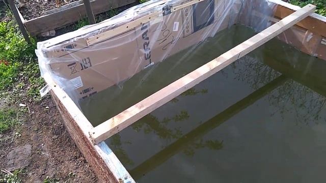финал постройки минибассейна -  накопителя воды для полива огорода.