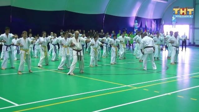 Открытие физкультурного комплекса в Новониколаевском районе