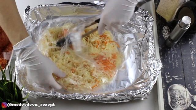 БЕРЁМ КУСОК МЯСА, КВАШЕНУЮ КАПУСТУ И КАРТОФЕЛЬ, И ПОЛУЧАЕМ ОБАЛДЕННО ВКУСНОЕ БЛЮДО/ #МЕДВЕДЕВАРЕЦЕП