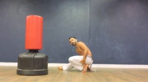 Martelo de Negativa Tutorial: CAPOEIRA The world's most powerful kick