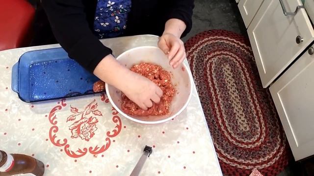 Easy Home-Made Meatballs from Dining On A Dime Cookbook plus my seasoned rice made in rice steamer! смотреть онлайн