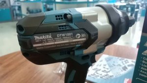 Makita - DTW1001Z Brushless 3/4in Impact Wrench Body Only ម៉ូទ័រម៉ូបាឡុង 18V #makita #subscribe