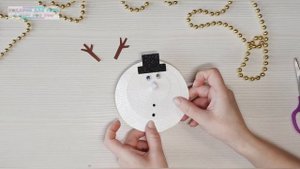 DIY: Светящийся снеговик из бумаги своими руками. Новогодние поделки, украшения в школу, садик.