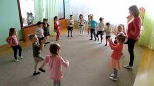 Танцевальные игры в детском саду