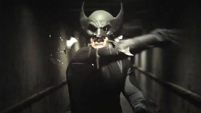 Бэтмен против Росомахи - LIVE ACTION BATTLE (RUS) Русская озвучка смотреть онлайн