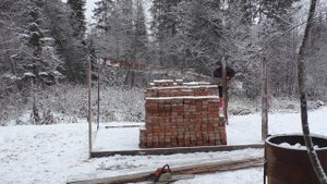 Строю домик с печкой для постройки печного комплекса зимой!