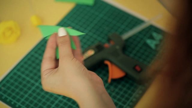 Урок 1. Розочка из фоамирана с подробным МК / Foam Rose flowers Hand Made (HD) смотреть онлайн