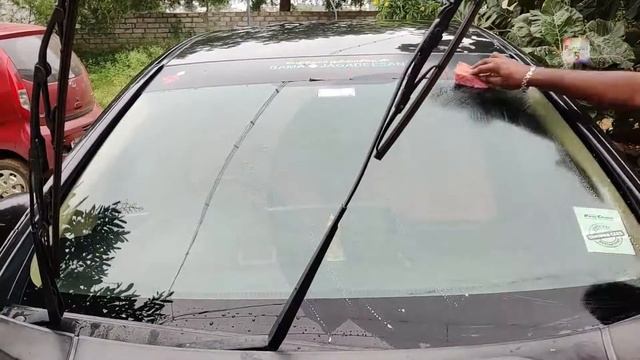 Car Glass Cleaner with Rain Repellent ? By Famous5 смотреть онлайн