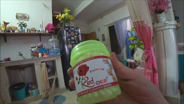 371. Рассматриваю покупки, что почем... Муж готовит овощное карри. Путтапарти. Индия. смотреть онлайн