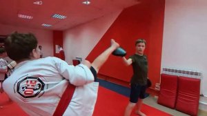 ПОКАЗАТЕЛЬНАЯ тренировка по смешанным единоборствам "ОСЕ"