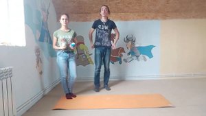 Как научиться делать две простые стойки для парного жонглирования