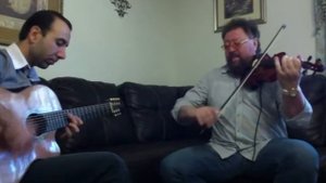 Очи черные - Цыганский джаз. В.Колпаков (семиструнная гитара) и А.Гипс (скрипка). Репетиция.