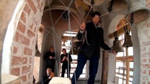 Колокольный звон в храме пророка Божия Илии на бывшем Новгородском подворье. Новый набор Пяткова.