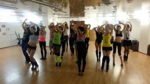 Танцевальная связка в стиле Vogue