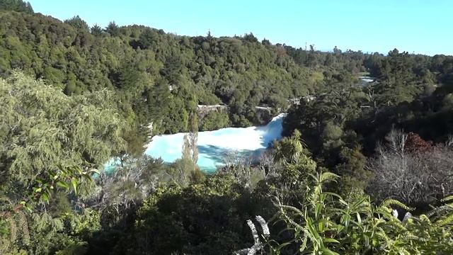 New Zealand, Foam Waterfall, So Beautiful! смотреть онлайн