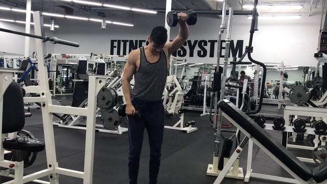 DO YOU EVEN LIFT (Xaryu in the gym!) смотреть онлайн