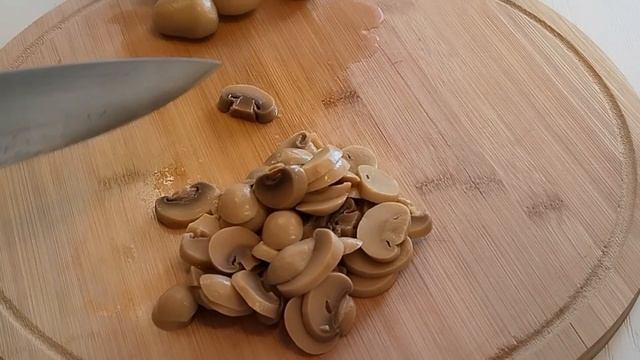 ОБАЛДЕННО ВКУСНЫЙ САЛАТ - БАРФ. Грибной салат, mushroom salad.#салат #рецепты #грибы