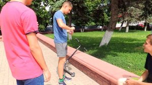 КТО ПОСТАВИТ БУТЫЛКУ - ПОЛУЧАЕТ ПРИЗ ! water bottle flip challenge