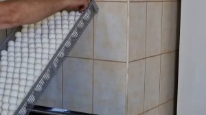 Укладка яиц в инкубационно-выводной лоток инкубаторов БИОН