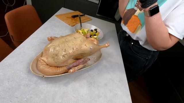 РЕЦЕПТ | ГУСЬ С ЯБЛОКАМИ И ЧЕРНОСЛИВОМ | ПРАЗДНИЧНОЕ БЛЮДО | НОВЫЙ ГОД 2021 | СМОТРЕТЬ ДО КОНЦА! смотреть онлайн