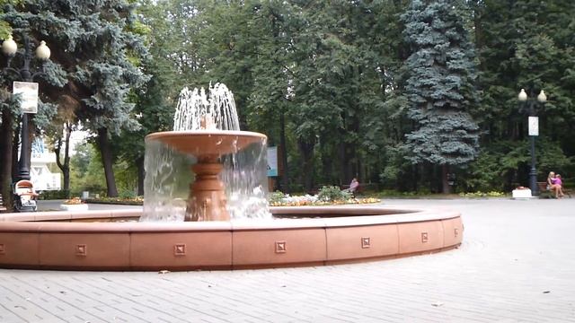 Измайловский парк  площадь перед администрацией. Фонтан.