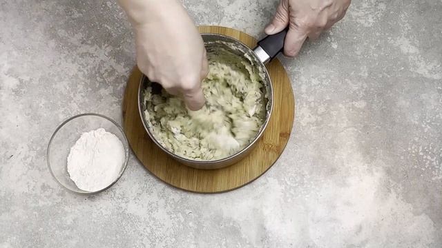 КАК ПРИГОТОВИТЬ ОЛАДЬИ ИЗ КАРТОФЕЛЬНОГО ПЮРЕ НА СКОВОРОДЕ? Быстро и просто, на завтрак и на ужин!