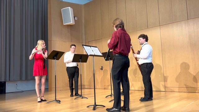 Trois Piéces Bréves by Jacques Ibert смотреть онлайн