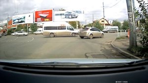 Поворот направо на красный