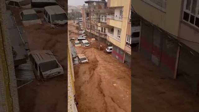 На Турцию обрушилось наводнение