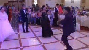 Цыгане поют -Ай выпил рюмку,выпил две,как захмелело в голове /Gypsy