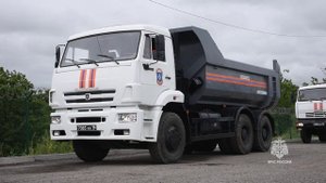 Дополнительная группировка спасателей МЧС России с инженерной техникой направлена в Приморский край