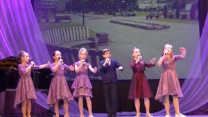 "Это Родина моя". Слова М. Поцхишвили, музыка М. Парцхаладзе. Ансамбль "Мелодия", МХС "Радуга".