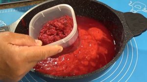 Густой джем из малины без косточек