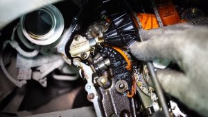 Уставший натяжитель цепи ГРМ Фольксваген Пассат СС