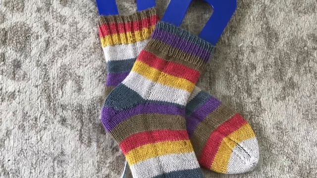 Ep. 29: Pure Sass, Baby! || a knitting & crochet podcast смотреть онлайн