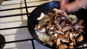 Куриное филе с грибами запеченное в духовке. Рецепт от Food Time