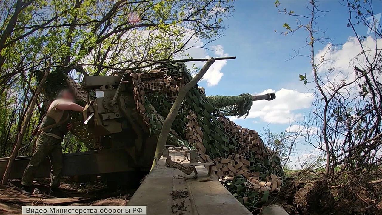 Российские военные нанесли огневое поражение противнику на Южно-Донецком направлении