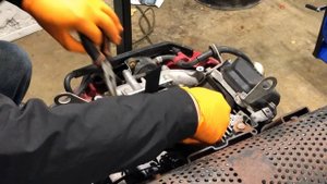 How to replace a carburetor on a Honda GX690