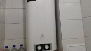 Электрический водонагреватель Electrolux EWH 50 Formax