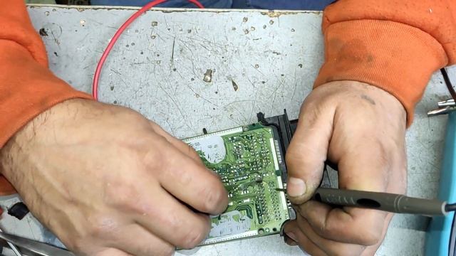 Niva Chevrolet 2123. Не реагирует на педаль газа. смотреть онлайн